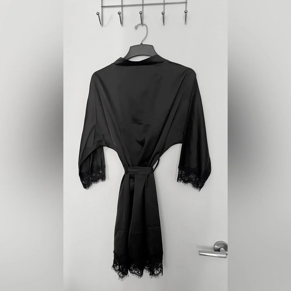 Satin Robe - Picture 3 of 4